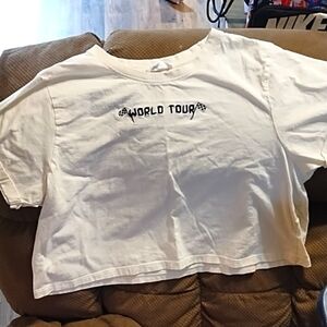 Cute cropped tee size XL